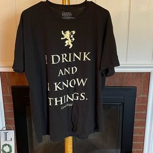 Random graphic tee Women’s size 2X